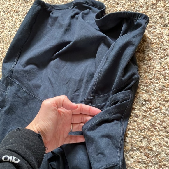 Blanqi maternity high waist over the belly pocket leggings - Picture 3 of 5